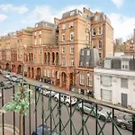 Studio Flat In South Kensington-Unique-Stylish